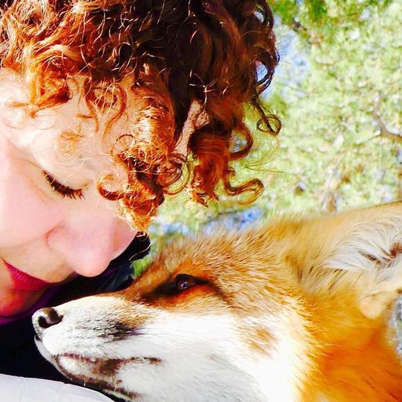 Meet your Posher, Lynn - Picture 1 of 1